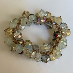 Gold and Pale Green beaded bracelet